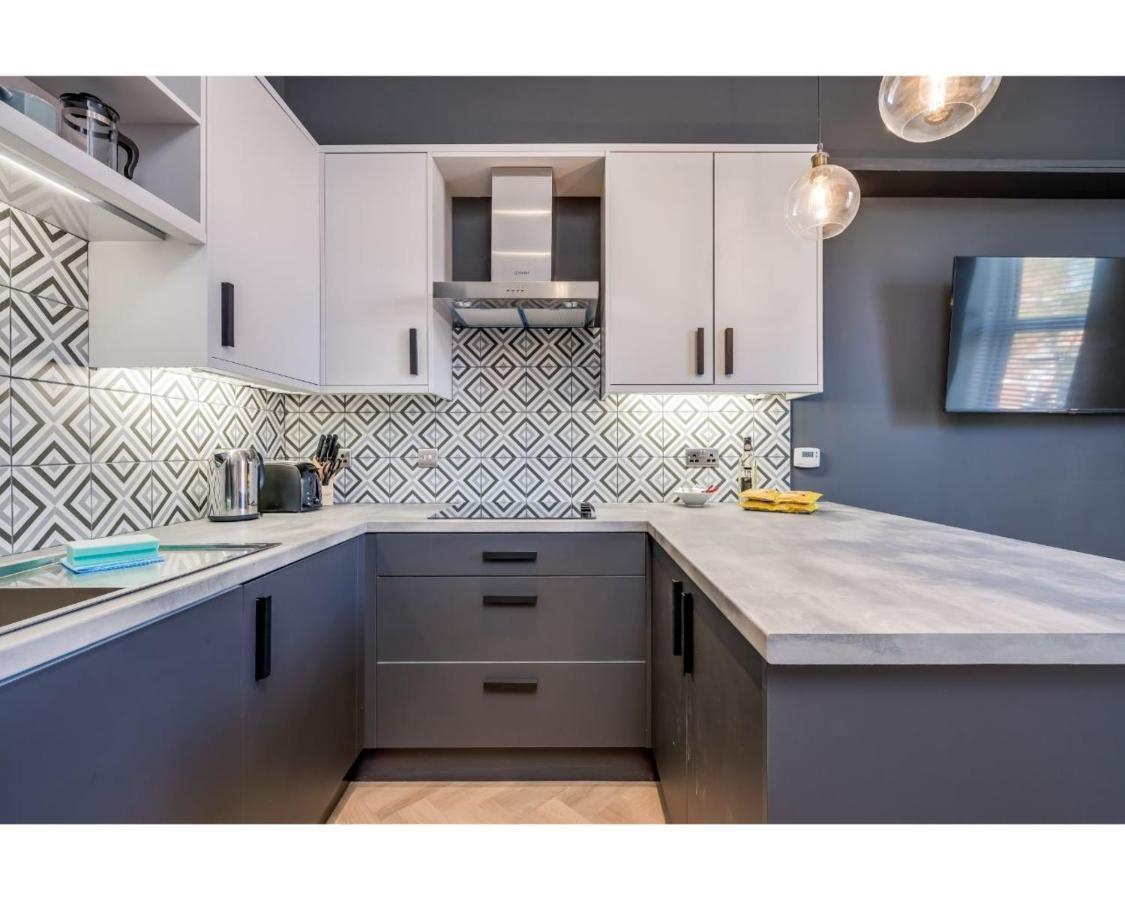 Central Belfast Apartments: University Street المظهر الخارجي الصورة