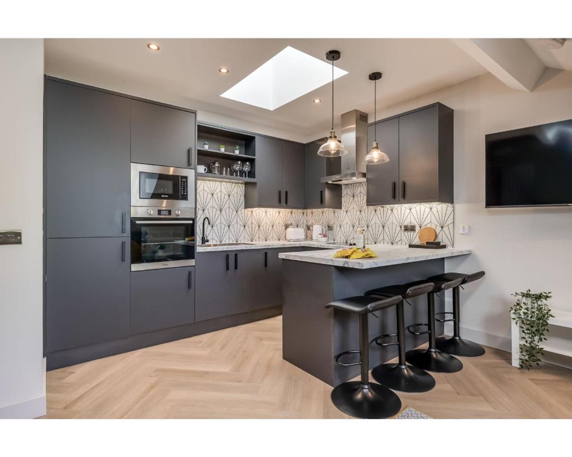 Central Belfast Apartments: University Street المظهر الخارجي الصورة